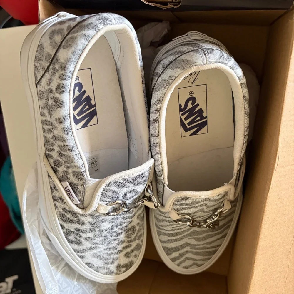 Vans Vault x Needles Classic Slip-On V Zebra Leopard Animal Print Bit Charms
